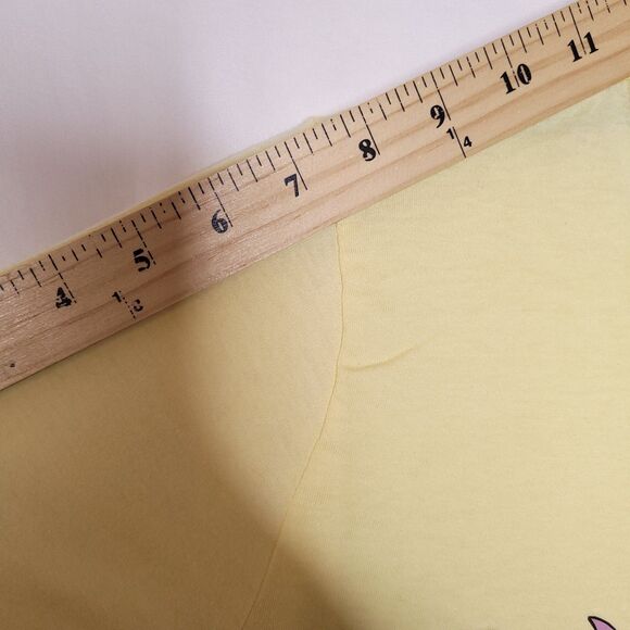 Winnie The Pooh T Shirt Medium Yellow Crochet Flower Eeyore Tigger - Picture 8 of 11